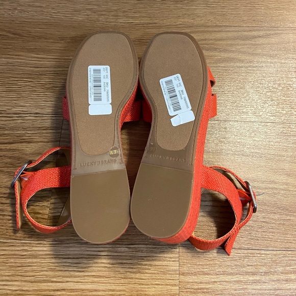 LUCKY BRAND Bikaro Ankle Strap Platform Sa… - Picture 8 of 10